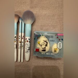 Peanuts Wet n Wild Makeup Sponges and Brush Set